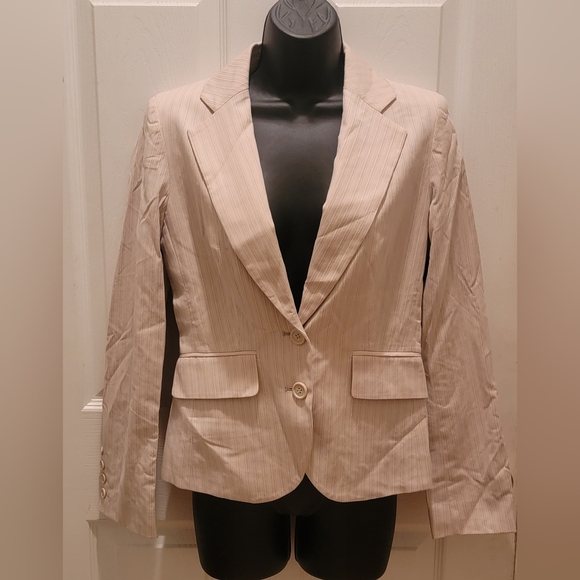 NWT New York & Company Beige Pinstripe Blazer Suit Jacket  - Size 2 - Picture 1 of 9